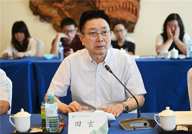 12北京師范大學(xué)歷史學(xué)院特聘教授、原中共中央黨史研究室研究員田玄作專(zhuān)題發(fā)言（李顯楊 攝）.jpg