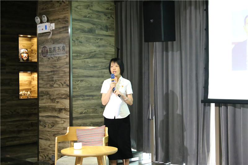 正大集團桂林有限公司支部書(shū)記馬海鳳講述正大集團發(fā)展歷程（攝：廖雨欣） (1).jpg