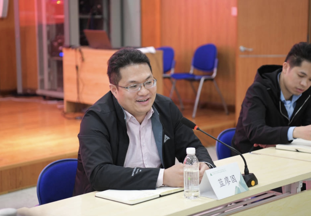 集團公司黨委副書(shū)記、紀委書(shū)記藍廖國書(shū)記發(fā)言.jpg
