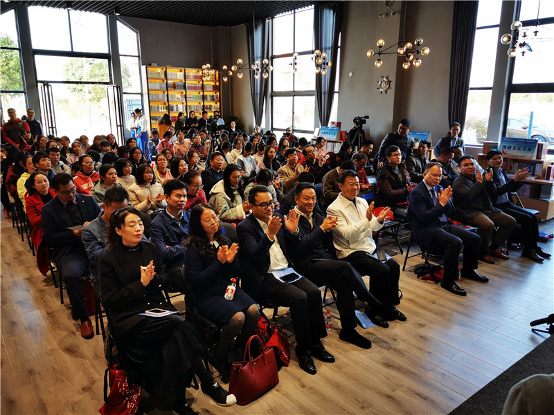 獨秀書(shū)房·北部灣大學(xué)啟航店開(kāi)放儀式現場(chǎng)  攝影：賴(lài)志文.jpg